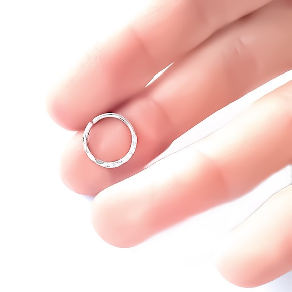 925 Sterling Silver Textured Nose Septum Ring Conch Tragus Rook Daith Earring - Picture 4 of 7